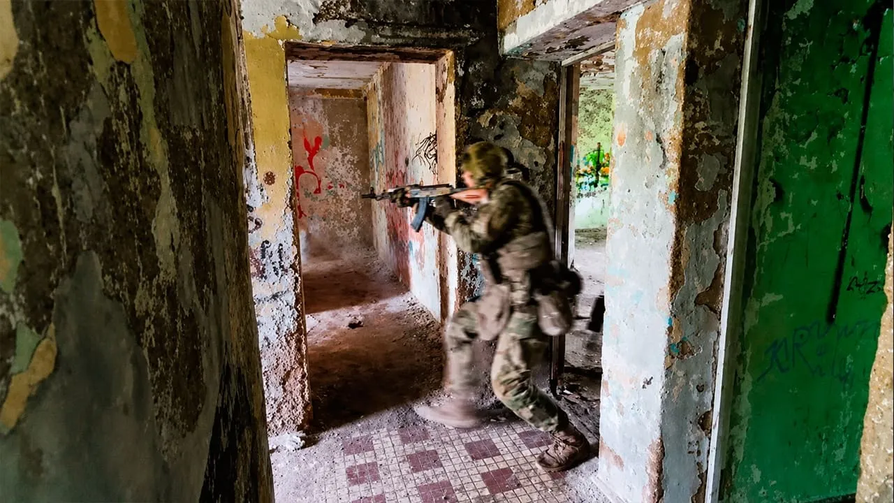 Курсанты центра «Воевода» сдали экзамен по курсу «Бой в городе»